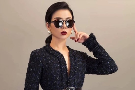 Phản ứng gây chú ý của Lệ Quyên khi bị nhắc đến tin đồn đang mang thai