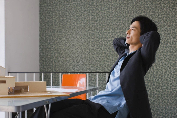 Chồng tuyên bố: Vợ như cái áo, đẹp và tốt mấy cũng thay được, cô vợ lập tức chứng minh sau khi thay áo thì anh ta phải khốn đốn thế nào-2