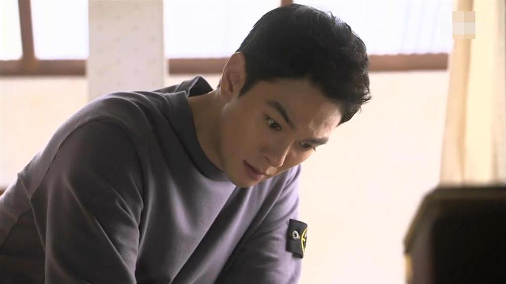 Đầu năm vợ vẫn được công ty cũ lì xì 5 triệu, tò mò về ông sếp tôi chết sững biết lý do em nghỉ việc-2