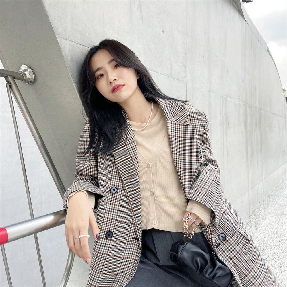 12 cung Hoàng đạo chọn túi xách cho ngày đầu năm mới: Tiền tài danh vọng phấp phới như diều gặp gió-11