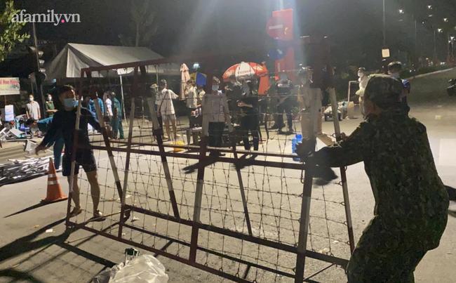 Bình Dương phát hiện, đưa đi cách ly khẩn cấp 13 người Trung Quốc nhập cảnh trái phép-1