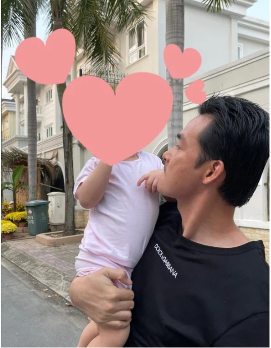 Con gái Quách Ngọc Ngoan và Phượng Channel đã lớn thế này, soi ảnh chụp chung mà ai cũng khen dạy con tâm lý!-2