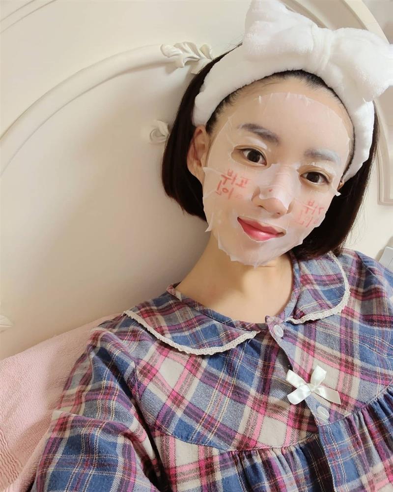 Đắp mặt nạ giấy để dưỡng da nhưng nếu mắc 4 sai lầm này thì hóa công cốc-2