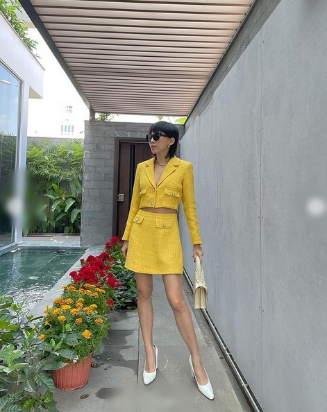 Tóc Tiên chơi lớn diện áo ren xuyên thấu lộ nội y-8