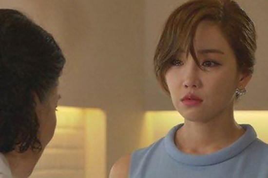 Tình cờ nghe được lời chị chồng, tôi cay khóe mắt nhưng hành động sau đó của chồng khiến tôi mát lòng mát dạ