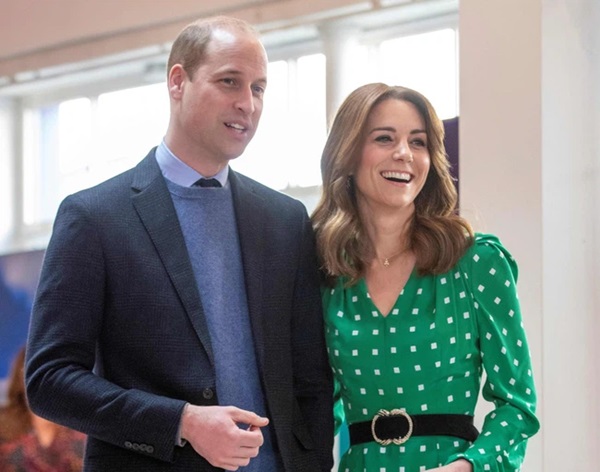 Nhà Meghan Markle nhận chỉ trích khi thiếu tôn trọng Nữ hoàng Anh trong dự án mới còn vợ chồng Công nương Kate có động thái khác thường-4