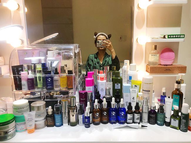 Review 5 lọ serum Vitamin C đỉnh cao, cô nàng này khiến dân tình choáng với bàn skincare toàn mùi tiền-1