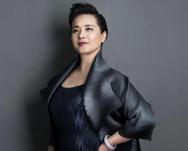 Vạn Thánh công chúa Tây du ký 1986: Đẹp như Tây Thi, trùm truyền thông, cuộc sống xa hoa giàu có-8