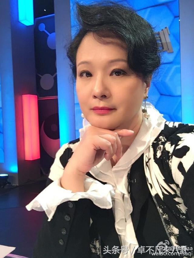 Vạn Thánh công chúa Tây du ký 1986: Đẹp như Tây Thi, trùm truyền thông, cuộc sống xa hoa giàu có-13