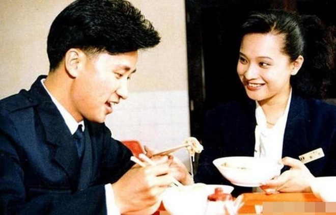 Vạn Thánh công chúa Tây du ký 1986: Đẹp như Tây Thi, trùm truyền thông, cuộc sống xa hoa giàu có-6