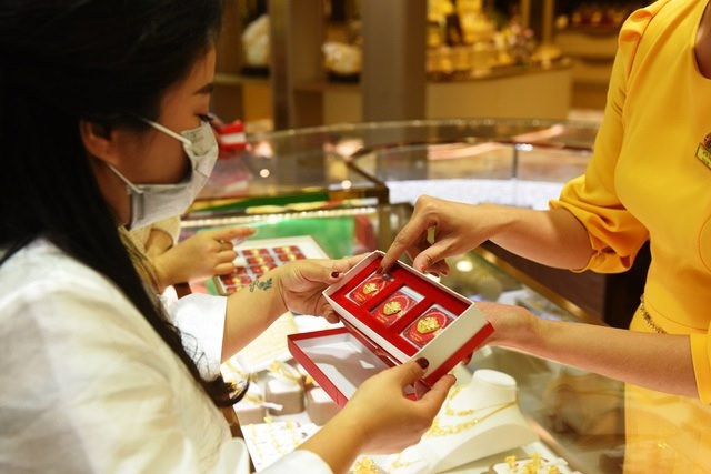 Cẩn trọng với chiêu trò bơm giá vàng cận ngày vía Thần Tài-2