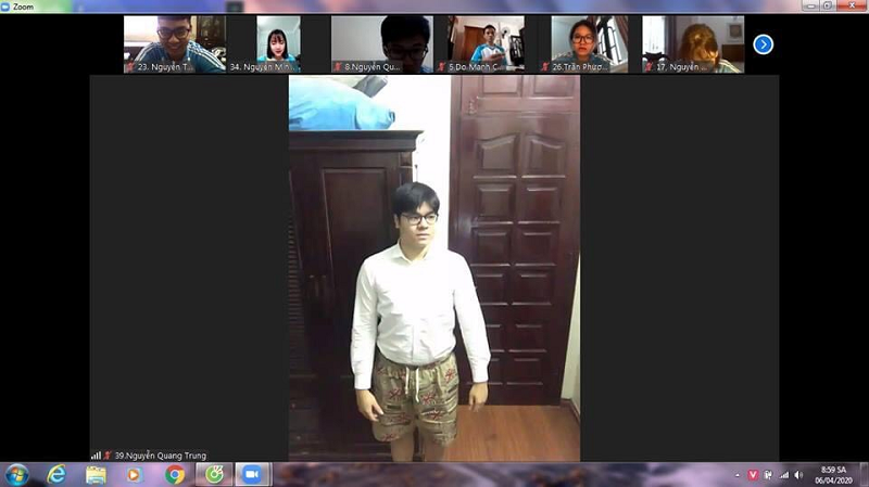 Muôn kiểu học thể dục online của học sinh: hết gửi ảnh động tác, chụp ảnh dìm bạn lại xin kiến tập-4