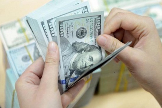 Giá USD chợ đen ‘bay’ nhanh như vũ bão