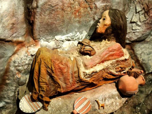 Thế giới từng chấn động trước tin xác ướp 600 tuổi sinh con, đứa trẻ thậm chí còn sống và thở được gây ngỡ ngàng, chuyện kỳ quái gì đã xảy ra?-2