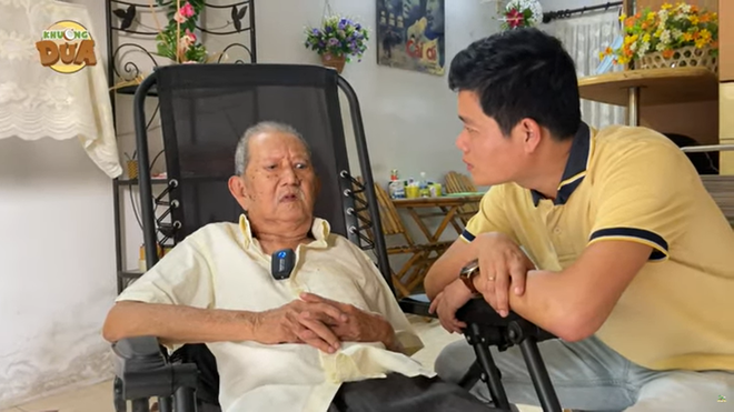 Hình ảnh nghệ sĩ Mạc Can gầy yếu, bị suy tim, đi lại khó khăn ở tuổi U80-3