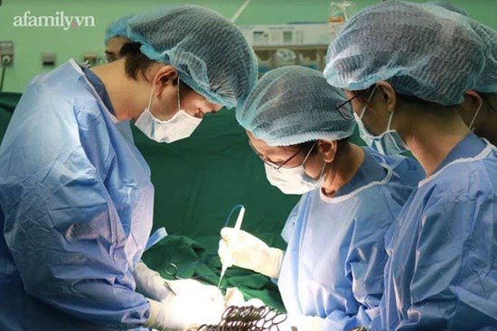 Người phụ nữ lở loét nặng nề, biến chứng nguy kịch vì nghe lời