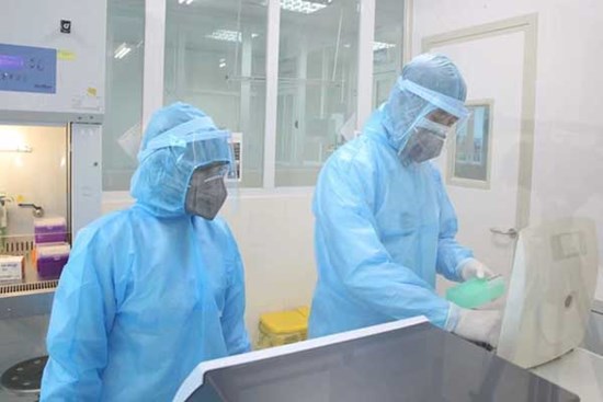 Cô gái khai báo gian dối khiến toàn bộ nhân viên y tế phải cách ly âm tính lần 1 với SARS-CoV-2