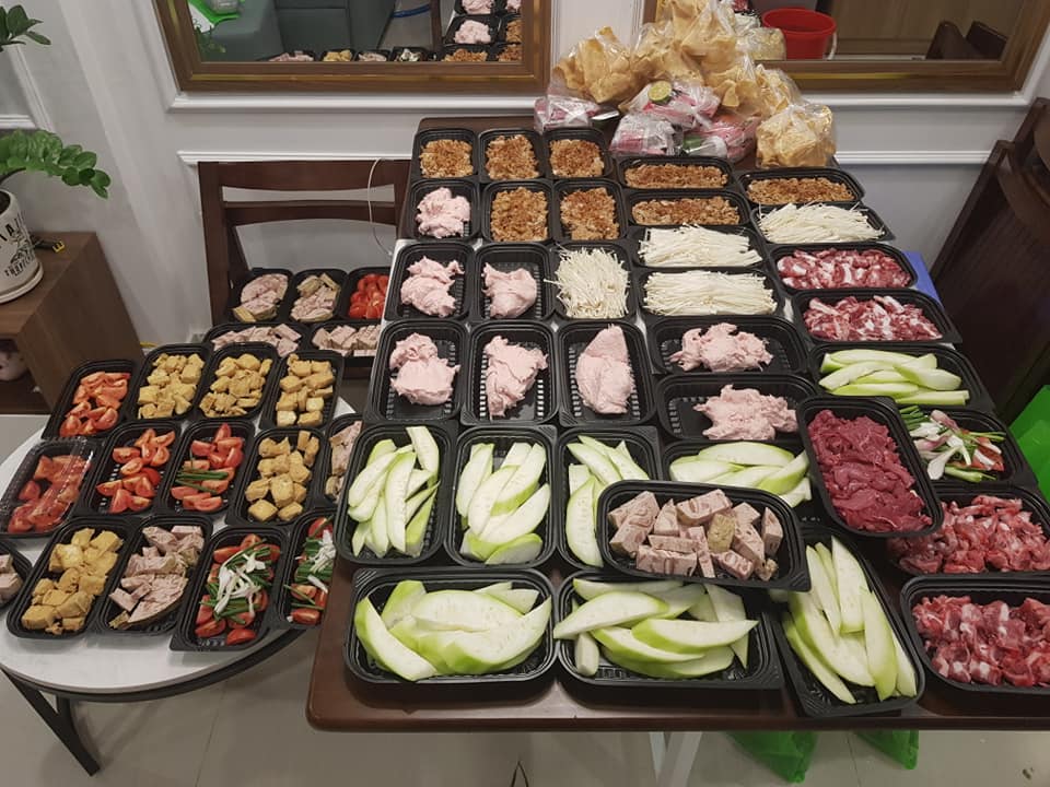 Dịch vụ đặt mâm cỗ cúng ngày Rằm tháng Giêng nở rộ mùa dịch, nhà bếp phục vụ 50 mâm/ngày-12