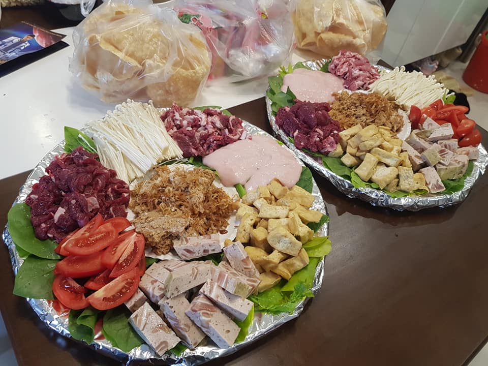 Dịch vụ đặt mâm cỗ cúng ngày Rằm tháng Giêng nở rộ mùa dịch, nhà bếp phục vụ 50 mâm/ngày-13