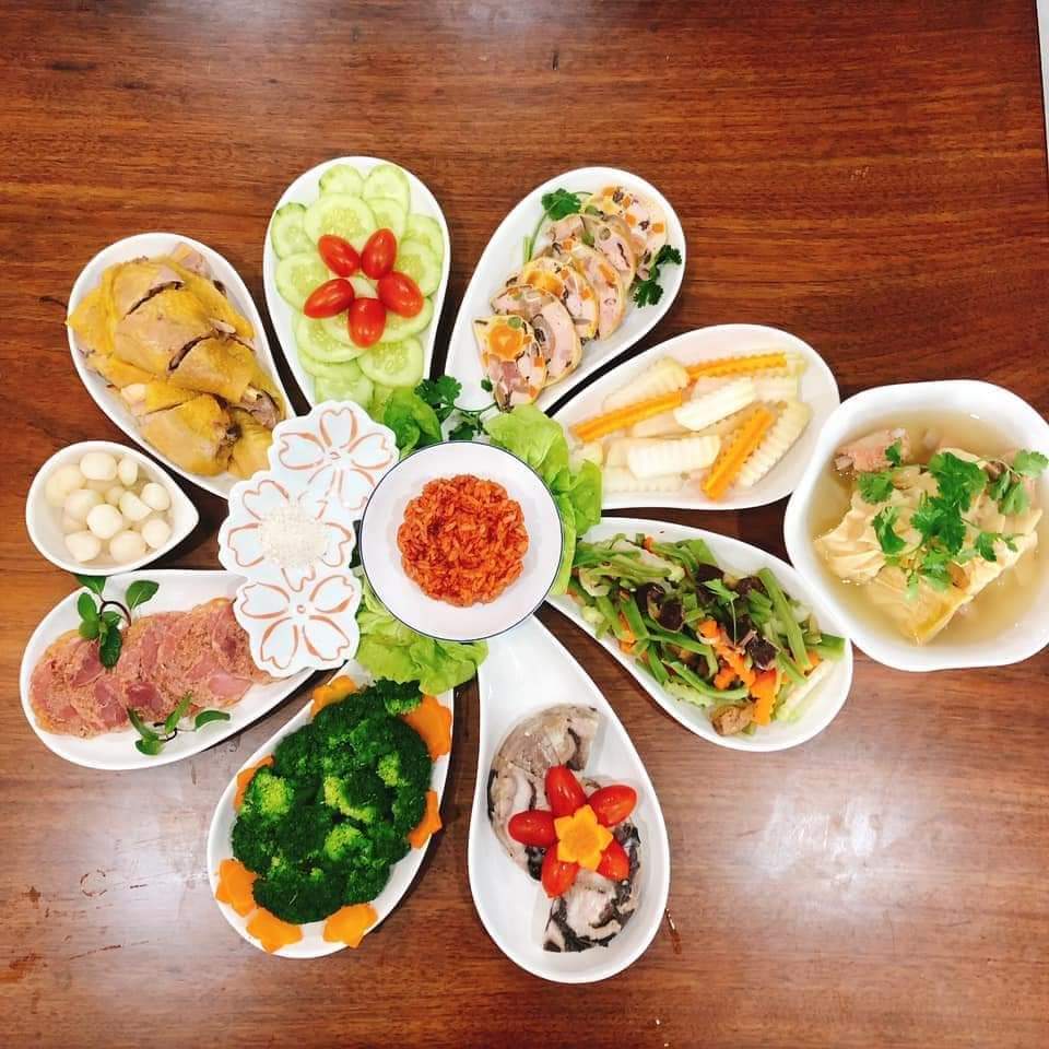 Dịch vụ đặt mâm cỗ cúng ngày Rằm tháng Giêng nở rộ mùa dịch, nhà bếp phục vụ 50 mâm/ngày-9