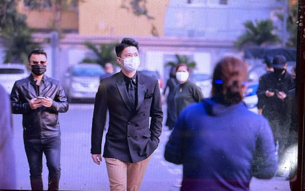 Tang lễ cố NSND Hoàng Dũng: NS Xuân Bắc - Huỳnh Anh cùng nhiều đồng nghiệp đến viếng, linh cữu được đưa đi an táng-19