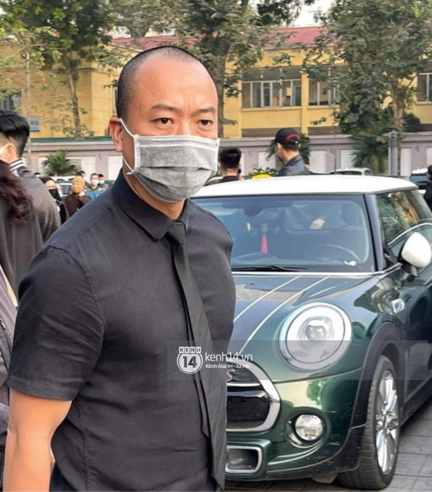 Tang lễ cố NSND Hoàng Dũng: NS Xuân Bắc - Huỳnh Anh cùng nhiều đồng nghiệp đến viếng, linh cữu được đưa đi an táng-18