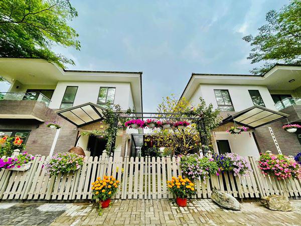 Bên trong biệt thự 20 tỷ của Nhật Kim Anh, hoa trải từ ngõ vào nhà, cây hơn nửa tỷ-6