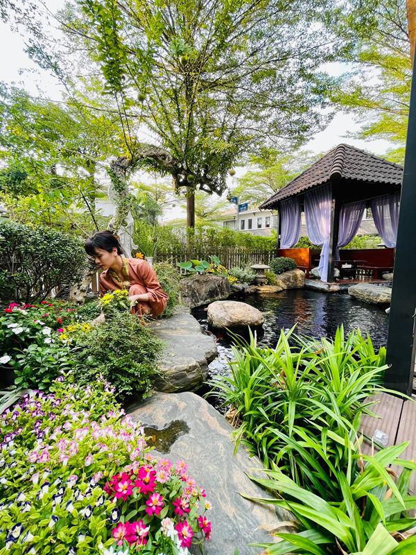 Bên trong biệt thự 20 tỷ của Nhật Kim Anh, hoa trải từ ngõ vào nhà, cây hơn nửa tỷ-5
