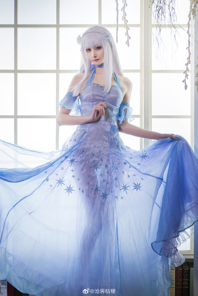 Phú nhị đại tự sát vì bị cắm sừng, chi hơn 3,5 tỷ đồng để bao nuôi hotgirl cosplay nổi tiếng nhưng vẫn bị phản bội đau đớn-3