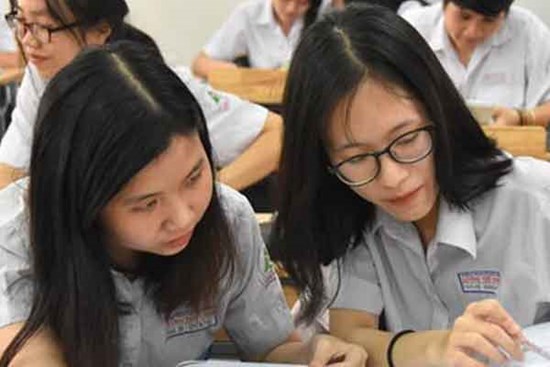 Đại diện Bộ GD-ĐT: Có thể lùi thời gian kết thúc năm học, cho thi tốt nghiệp THPT nhiều đợt