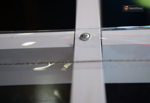 Hà Nội: Cửa hàng vàng bạc lắp vách ngăn giãn cách, khách hàng xôn xao mua vàng trước ngày vía Thần Tài-9