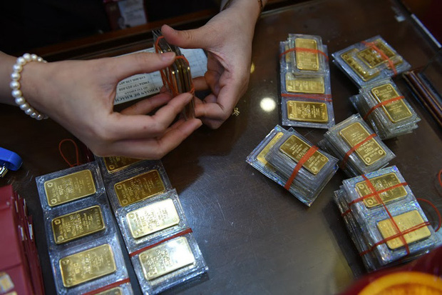 Trước ngày Thần Tài, một người bán 130 cây vàng thu về hơn 7,2 tỉ đồng-5