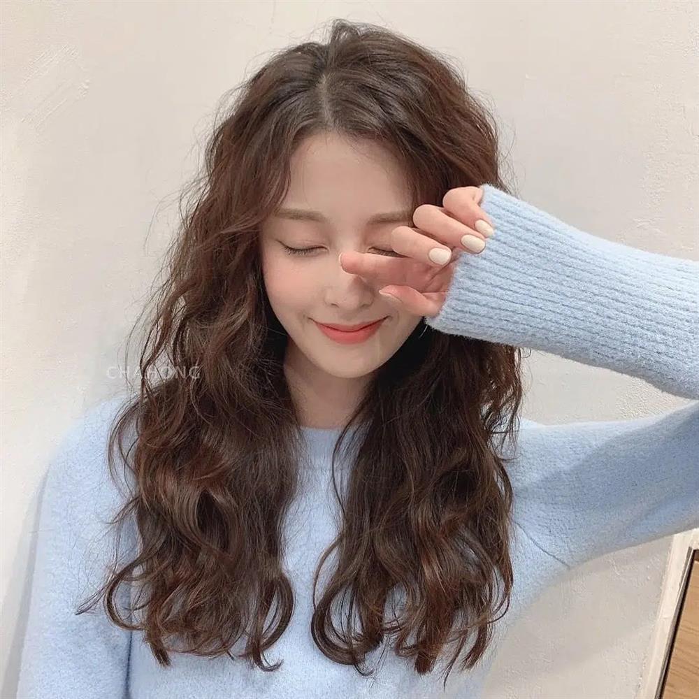 Chuyên gia Hàn Quốc hé lộ cách chăm sóc tóc chuẩn chỉnh, giúp tóc bồng bềnh như mới đi tạo kiểu ngoài tiệm-1