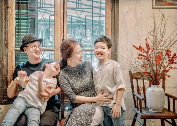 Đan Lê được hẳn trai kém 31 tuổi yêu, nói câu nào chết câu đó bảo sao các mẹ muốn lịm tim-4