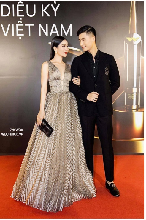 Lệ Quyên và Lâm Bảo Châu mới công khai yêu đã dắt nhau đi mua nhẫn cưới, sự thật là gì?-3