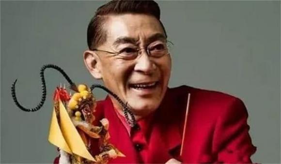 Con gái Lục Tiểu Linh Đồng gần 30 tuổi vẫn chưa lập gia đình, hình ảnh lộ ra mới thấy ai mà có gan dám cưới đây-1