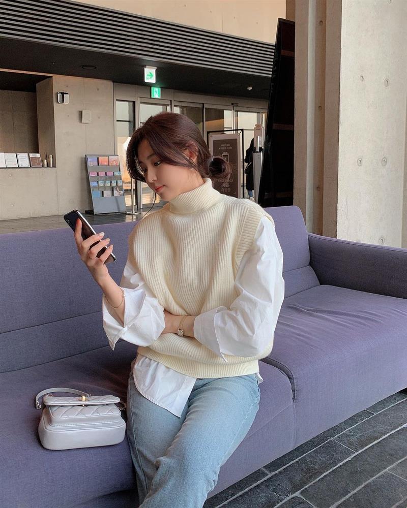 3 kiểu tóc búi thấp chuẩn style Hàn, nàng mặt to hay vuông chữ điền đều có được góc nghiêng ảo diệu-4