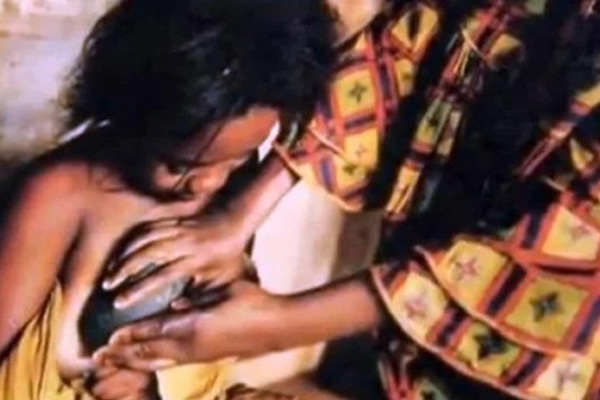 Hiện trường thực nghiệm vụ nữ sinh bị cưỡng hiếp và giết chết khi đi đổ xăng: Thái độ lạnh gáy của kẻ thủ ác và phản ứng đau đớn của người cha-7