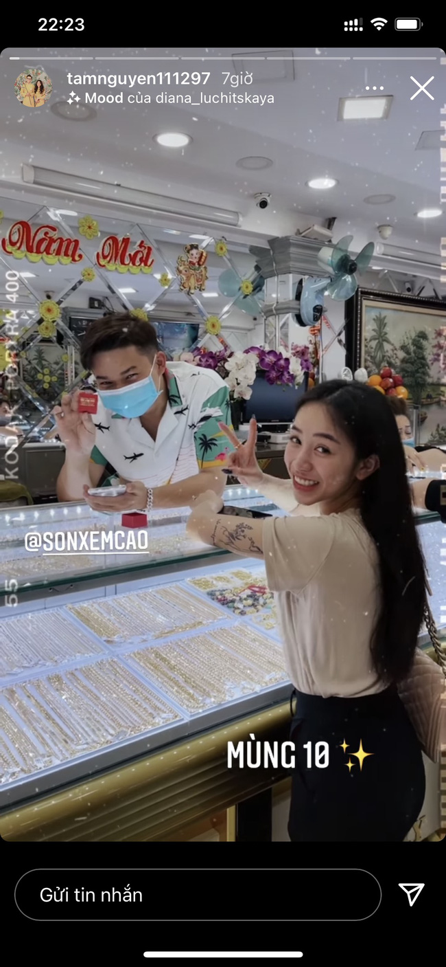 Khắp mạng xã hội ngày vía Thần Tài ngập tràn trong vàng, người khoe cả khay, người thì nghĩ đủ cách để có vàng fake cho bằng bạn bằng bè-2