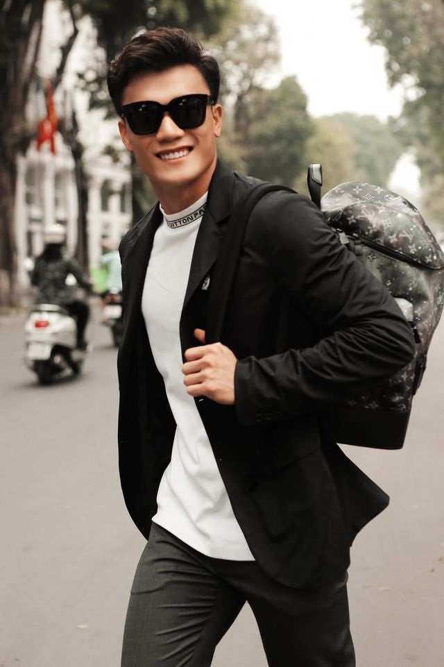 Cuộc sống đáng ngưỡng mộ của thủ môn Bùi Tiến Dũng ở tuổi 24-3