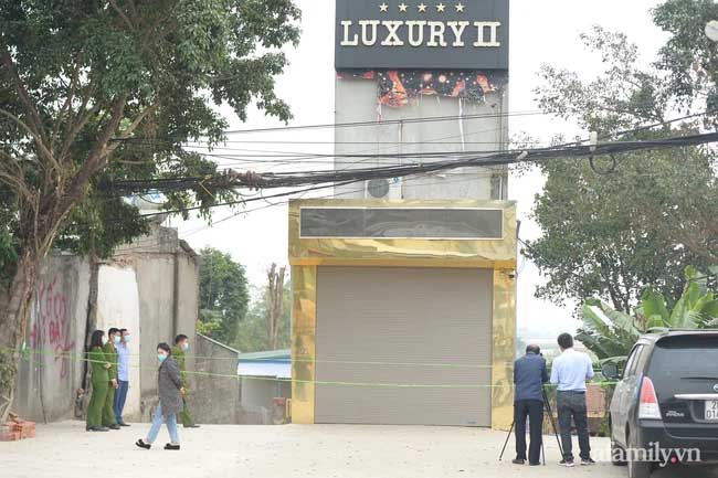 Án mạng 3 người chết trong quán karaoke: Sau khi tự tử bất thành, nghi phạm còn cố giằng vô lăng của tài xế, định đâm vào xe khác trên đường đi cấp cứu-1