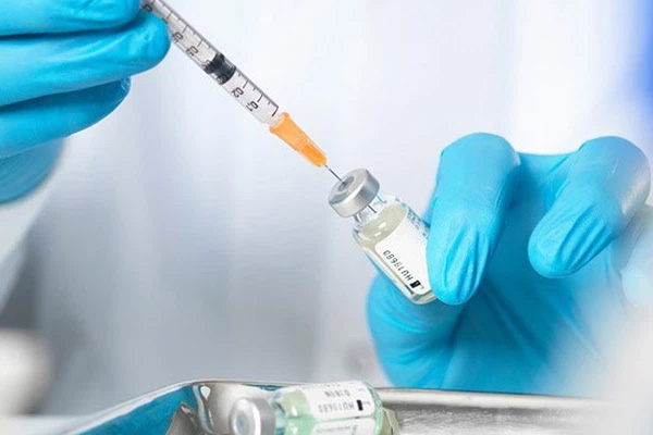 Hà Nội đề nghị Bộ Y tế hỗ trợ mua 15 triệu liều vaccine Covid-19 để tiêm 2 mũi cho mỗi người dân từ 18 tuổi trở lên-1