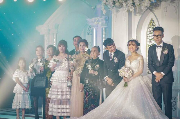 Hé lộ mối quan hệ của vợ đầu Minh Nhựa với bố mẹ chồng đại gia sau khi ra khỏi hào môn-7
