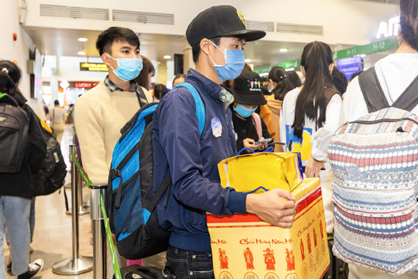 Những khoảnh khắc ấm áp của ‘Mang Tết về nhà’-1