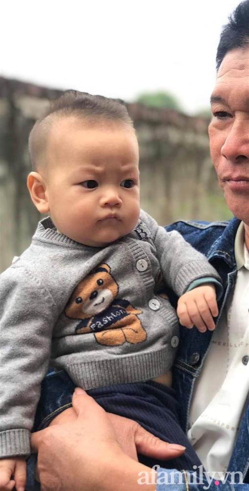 Em gái đã dặn lúc bầu bí đừng suy nghĩ nhiều mà chị không nghe, đến lúc cháu trai ra đời có giao diện nhìn hết sức khó ở-1