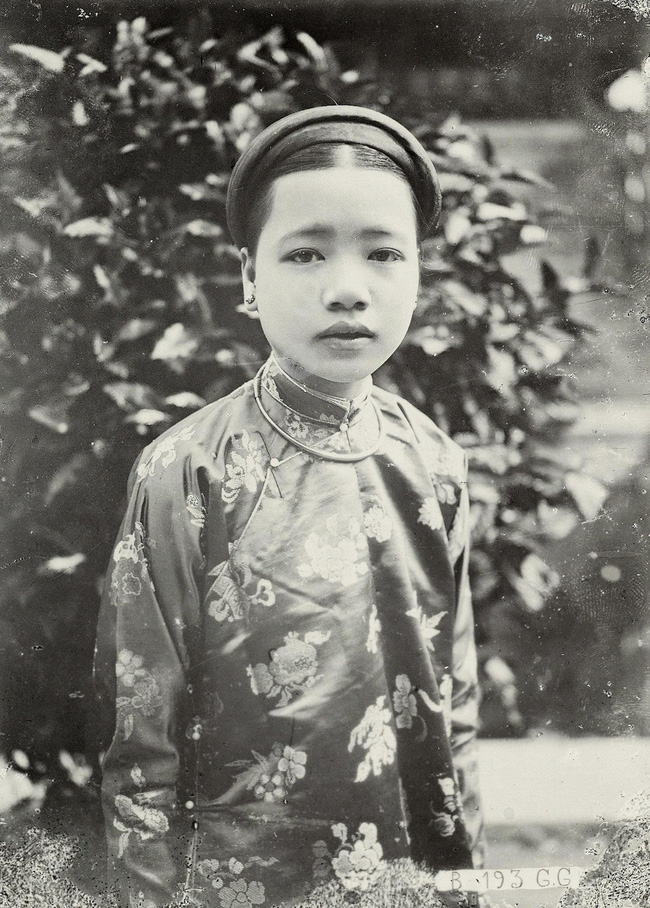 Bí mật đời sống của các cung phi triều Nguyễn: Cảnh cá chậu chim lồng với những quy định hà khắc từ trang phục đến lời ăn tiếng nói-6