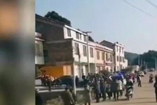 Thảm án chấn động Trung Quốc đầu năm mới: 4 người trong gia đình tử vong, 2 người con thoát chết, nghi trả thù vì bị