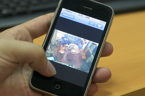 Cha mẹ nghiện giám sát con từ camera chẳng khác nào con dao 2 lưỡi, cẩn thận kẻo lợi bất cập hại-2