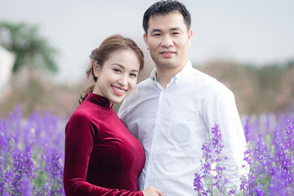 Chồng cũ Hồng Nhung và vợ đại gia kỷ niệm ngày cưới bằng loạt ảnh tình tứ-5