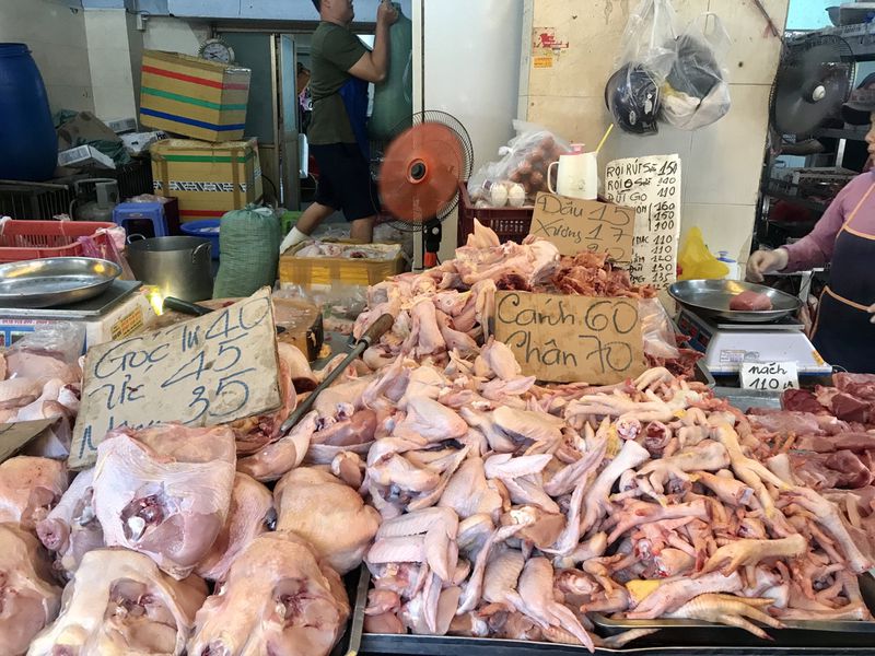 Chân gà rẻ mấy cũng không nên mua nếu bạn phát hiện 5 điều bất thường này-1